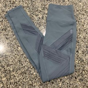 ⚜️ 24 HOUR SALE ⚜️ ALO Yoga Leggings